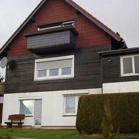 In Haus Knueppel *